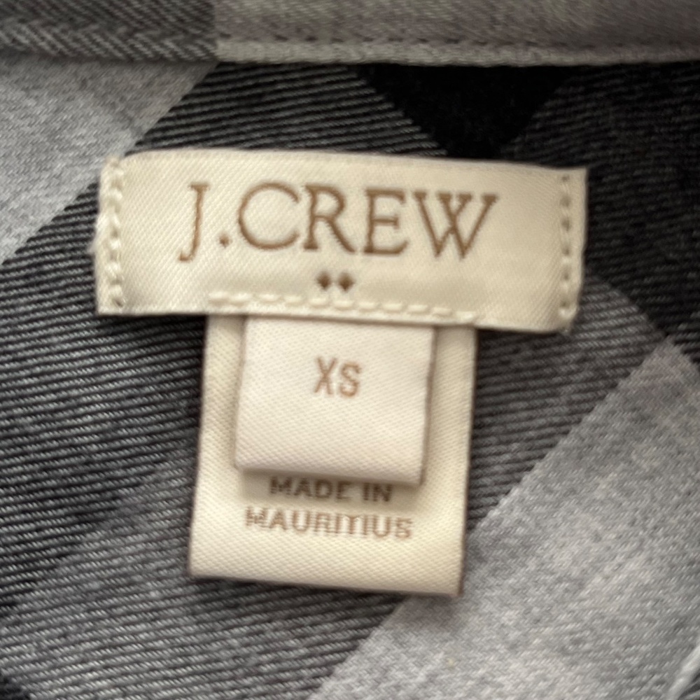 J. Crew Womens Buffalo Check Button Up Shirt XS Gray Plaid Cabin Core Grunge - Picture 3 of 10